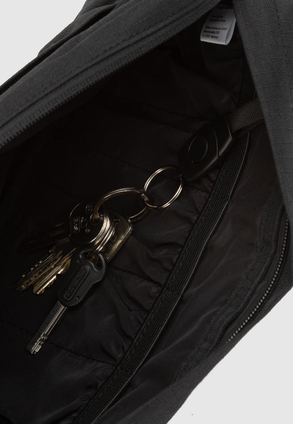 Cleptomanicx Hipbag TAP M 2 Black Schwarz