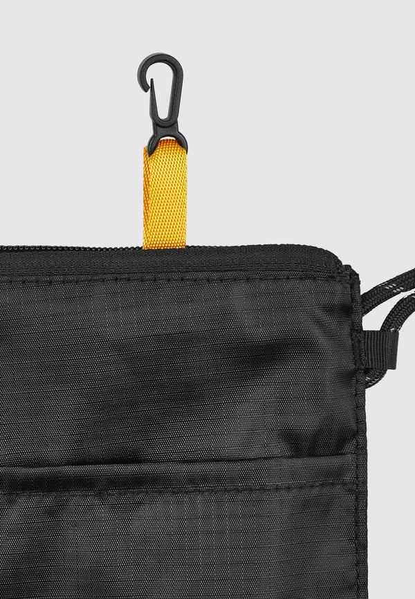 Cleptomanicx SmallLite Shoulderbag schwarz