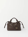 O MY BAG Kiki Mini Chocolate Soft Grain Ledertasche braun