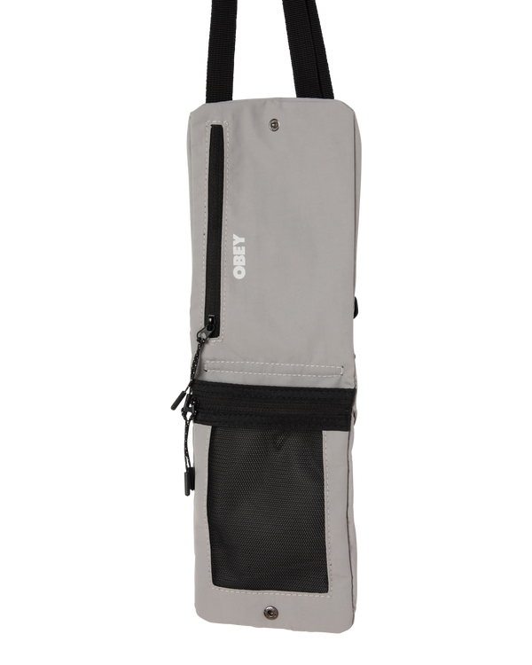 Obey Compact Traveler Bag silber