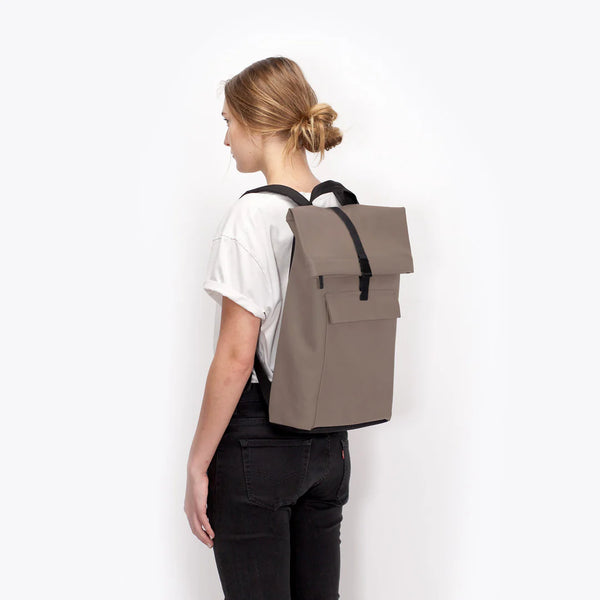 Ucon Acrobatics Jannik Medium Lotus Infinity Dark Sand Rolltop Rucksack beige