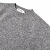 Harley of Scotland Wollpullover Grau meliert Detail am Rundhalsausschnitt