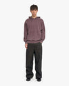 Colorful Standard Classic Organic Hoodie Herren Faded Grape am Model – Ganzkörperansicht