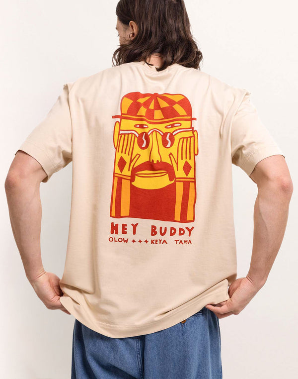 Olow Hey Buddy Crème T-Shirt Unisex creme – Rückansicht am Model