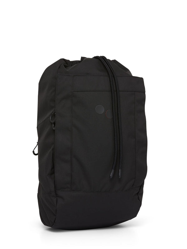 pinqponq Kalm Rooted Black Rucksack Frontansicht