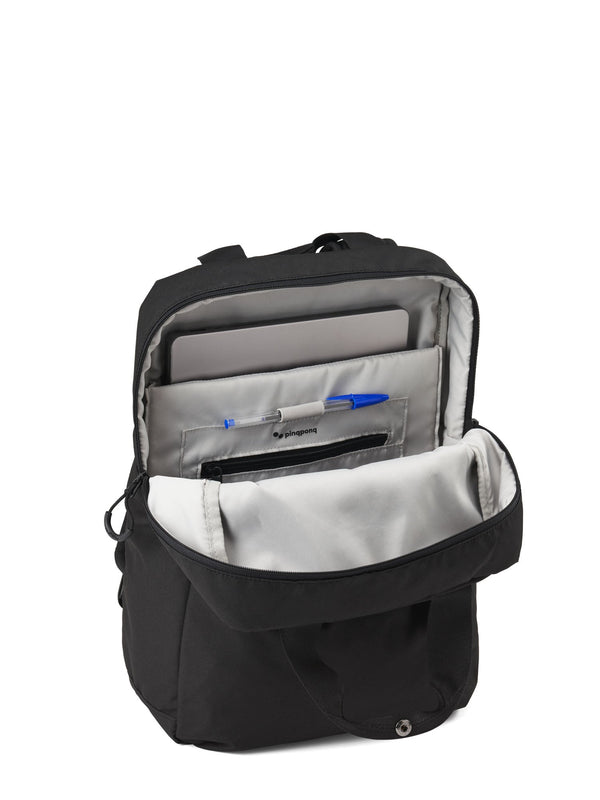 pinqponq Kute Rucksack Rooted Black – Seitenansicht