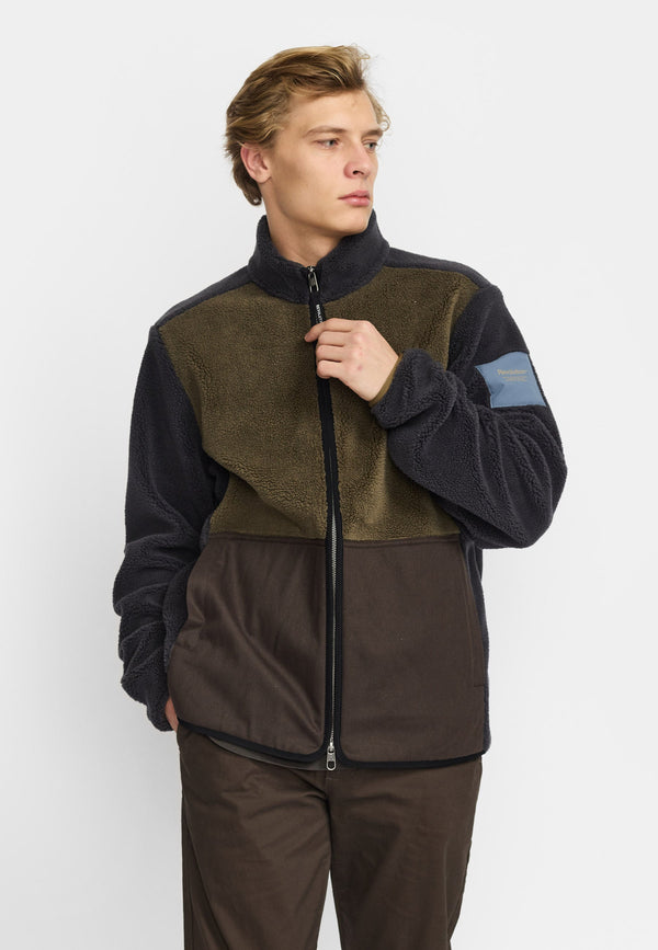 Revolution Blocked Teddyjacke Herren Darkgrey – Modelansicht