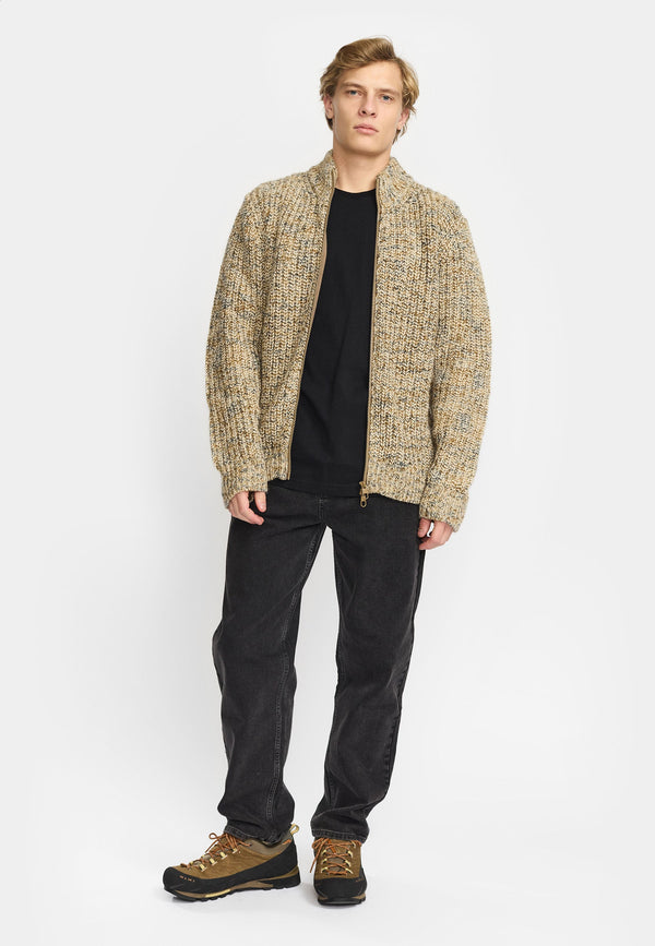 Revolution Zipped Knit Cardigan Strickjacke Offwhite – offen am Model