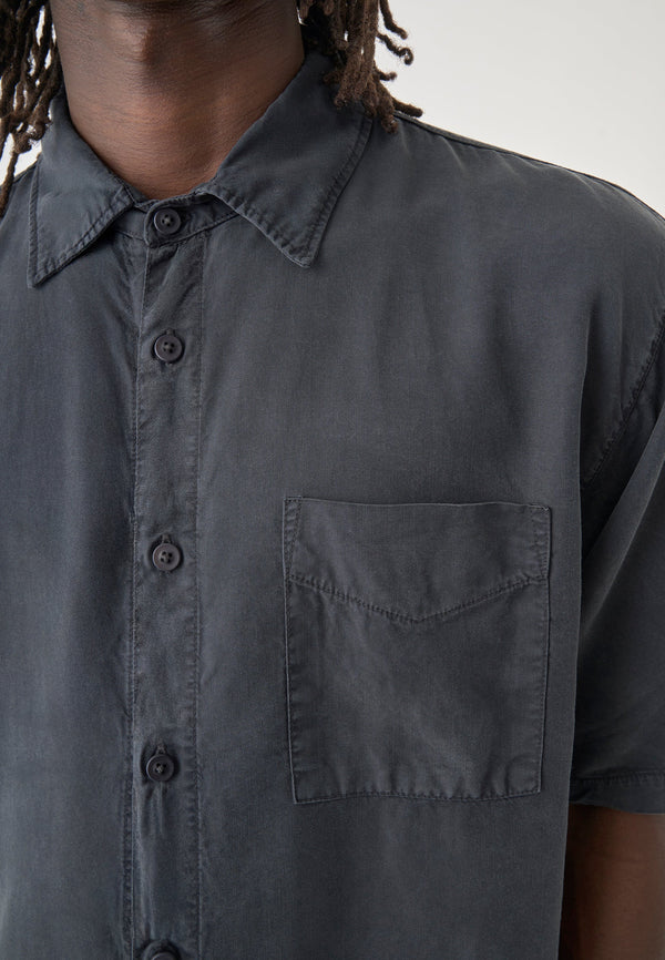Cleptomanicx Blue Graphite Oversized Easy Shirt Kurzarm Hemd Herren grau