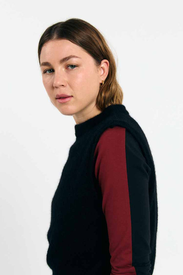 Suite13Lab Mora Vest Black Damen Alpaka Pullunder schwarz