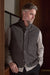 About Companions Wendel Herrenweste aus Flanell in Mud – Vorderansicht am Model