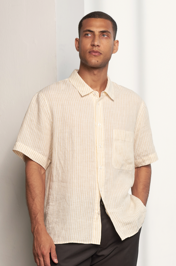 About Companions Klaas Shirt Kurzarmhemd Herren vintage gelb