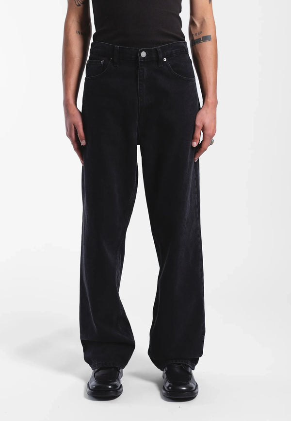 Dr. Denim Omar Relaxed Fit Jeans Hose Worned Black Herren schwarz