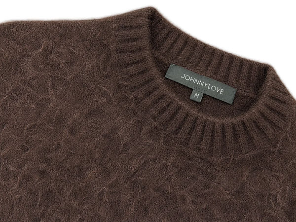 JOHNNYLOVE Hudson Chocolate – Kragen und Strickstruktur