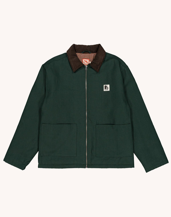 OLOW Yarm Jacke Vert Mélèze – Seitenansicht am Model