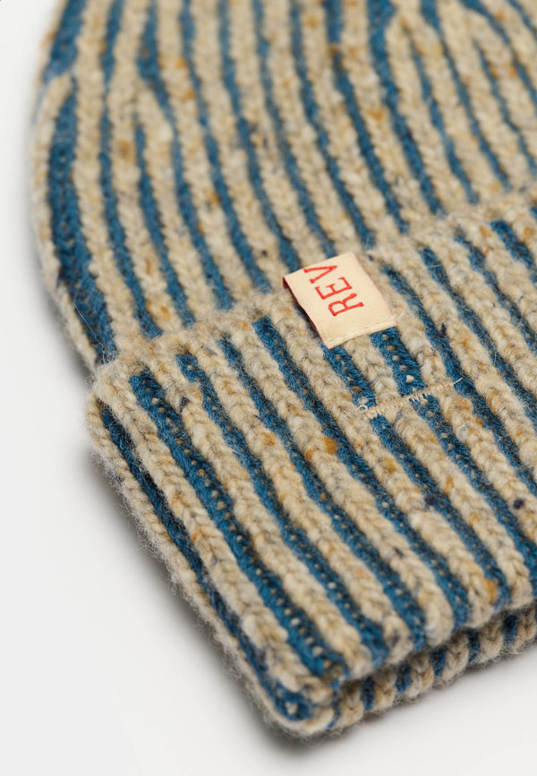 Revolution 9330 Beanie in Offwhite meliert – Detailansicht