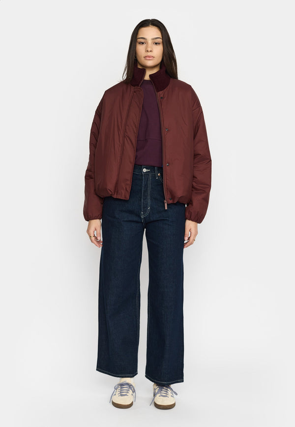 Selfhood 77365 Burgundy – Trageansicht